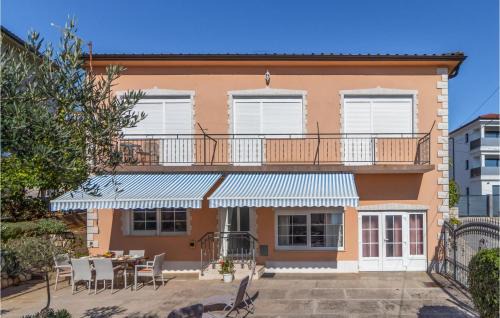 Selce Apartment | Cozy Apartment in Selce with Kitchen & Family-Friendly Perks
