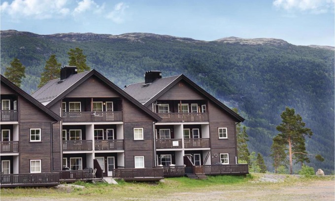 Nore og Uvdal Apartment | Cozy Apartment in Uvdal with WiFi and Family-Friendly Amenities