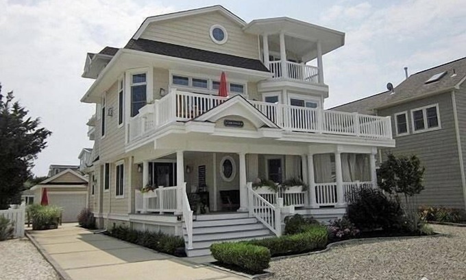 Avalon House | Modern Beach Block Home with Private Heated Pool & Ocean View