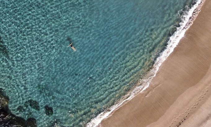 South Durras House | Beachfront Bliss: Guest Rated 10/10 with Pool & Spa