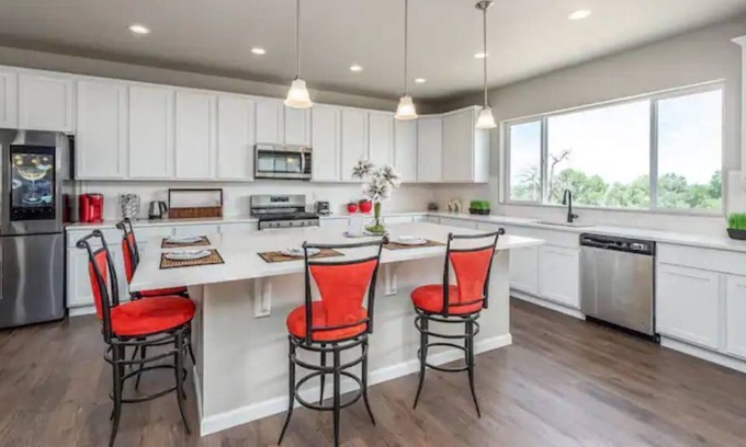 Thornton House | Gorgeous Brand-New Home
