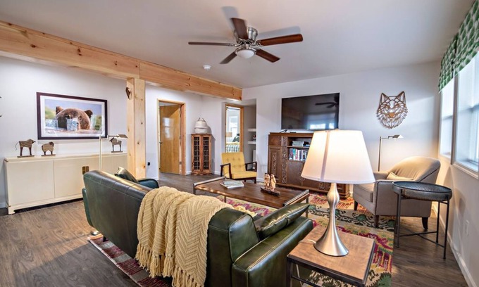 Haines Condo | Top-Rated Chilkat Tower #1: Downtown 2BR Condo with Perks