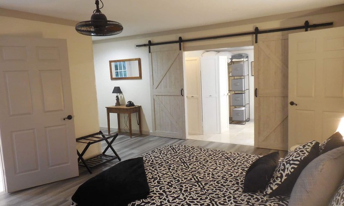 Elkton Cottage | Inviting Cottage with Pool on Horse Property in St. Augustine