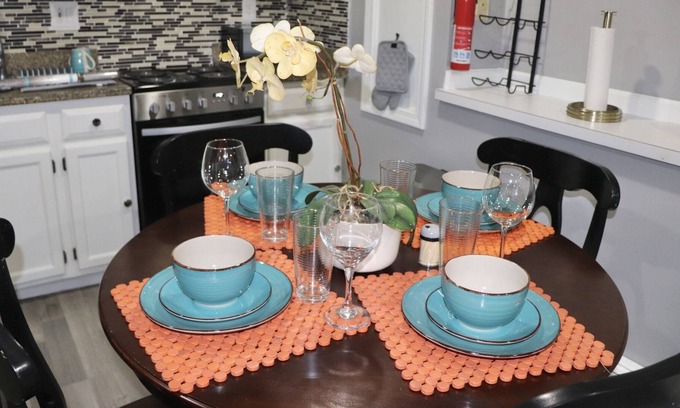 Melrose Apartment | Cozy 1 Bedroom Apartment in Heart of Boston