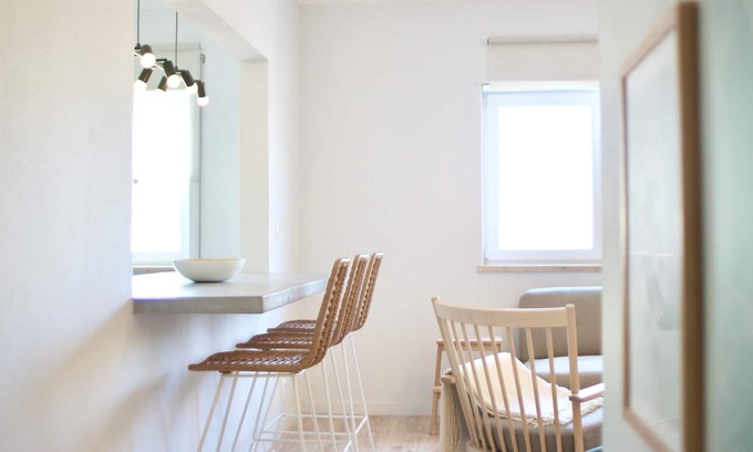 Fonte de Sesimbra Apartment | Cozy Haven Steps from Sesimbra Beaches for Family Fun