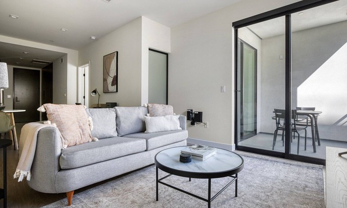Palms Apartment | Stylish Culver City 1BR with Rooftop in Walkable Area