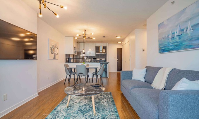 Crosstown Apartment | Stylish Downtown Retreat with Pool and Hot Tub Access