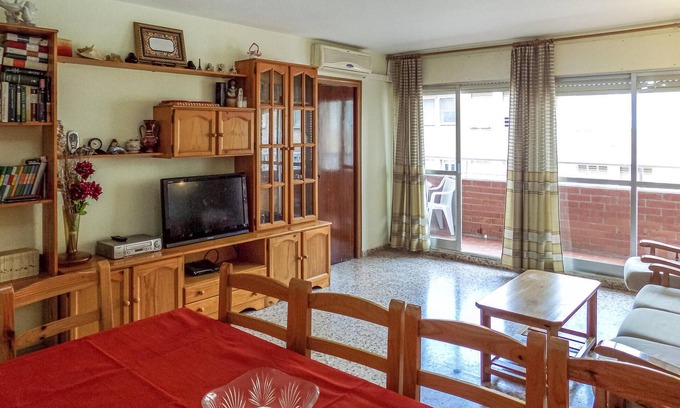 Sant Carles de la Rapita Apartment | Experience Beachside Relaxation in a Well-Equipped Apartment