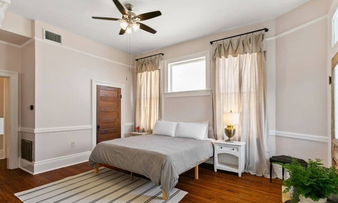 Faubourg Livaudais Apartment | Gorgeous Garden District Apt Steps to St Charles