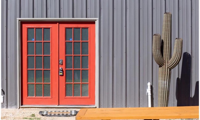 Near East Side House | Charming Guesthouse Near Vibrant Downtown, Rated 9.5/10