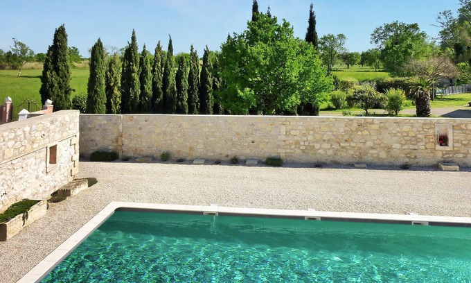 Saint-Martin-de-Crau House | Spacious 3-Bedroom Retreat in Saint Martin De Crau