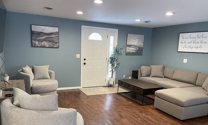 Saint Marys Allen County House | Gorgeous Home 5 Minutes from Lutheran Hospital!