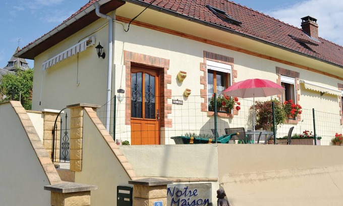 Ligny-sur-Canche House | Top-Rated 2 Bedroom Stay in Ligny-sur-Canche with Spa