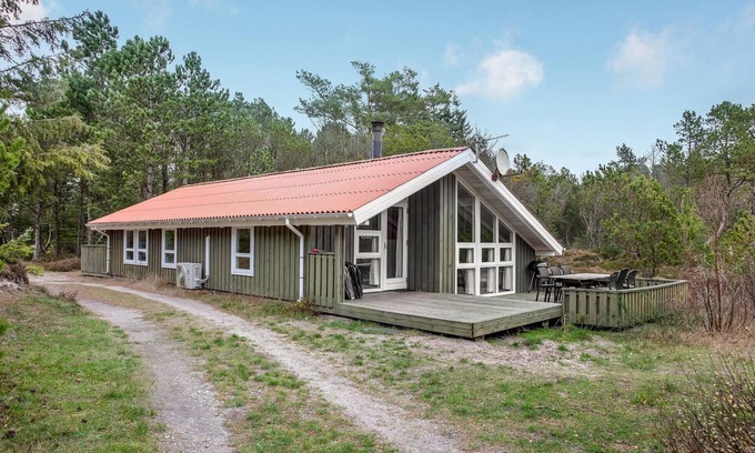 Aalbaek House | Cozy Retreat Amidst Nature in Nordjylland with Ocean Views