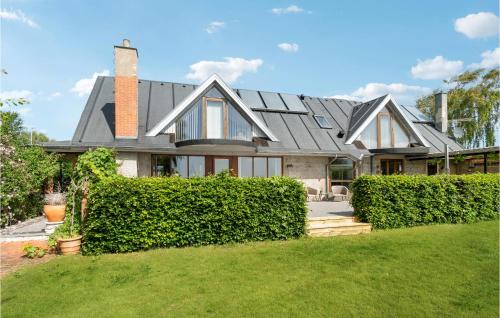 Sillerslev House | Cozy Home in Øster Assels with Family-Friendly Kitchen