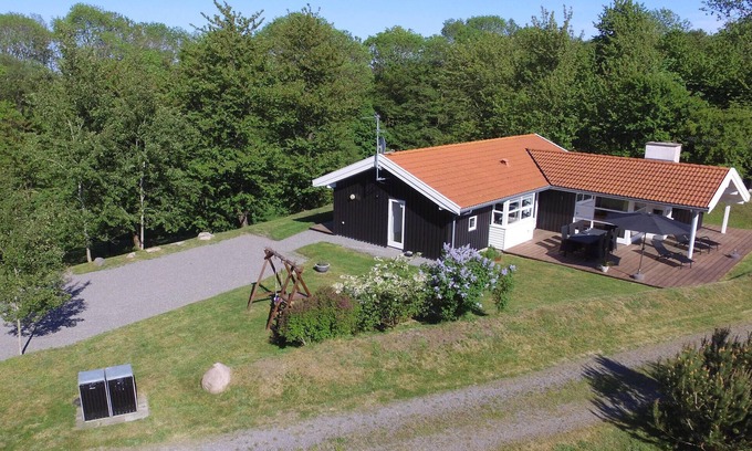 Oster Somarken House | Stylishly Furnished Home with Oceanfront Views & Spa