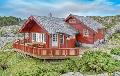 Selbjorn House | Inviting Bekkjarvik Home with Wifi for Family Comfort