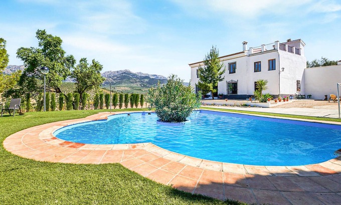 Cazorla House | Cozy Cottage Retreat with Stylish Interior and Pool Access