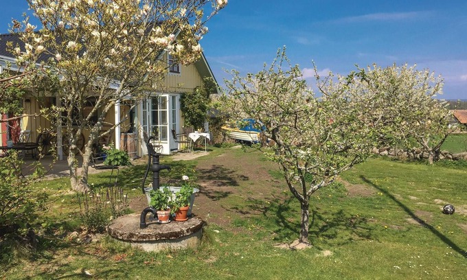 Fjalkinge House | Relaxing Cottage with Ocean Views and Spa Amenities