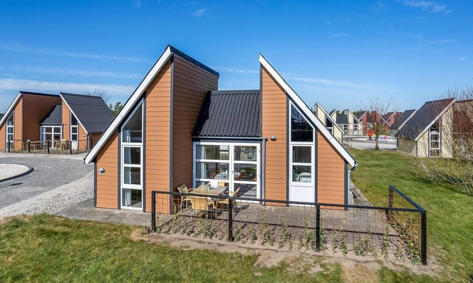 Hadsund House | Discover Family-Friendly Beach Cabins on Kattegat Coast
