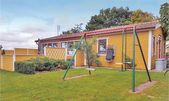 Harlosa House | Welcoming Home in Harlsa with Free Wifi for Families