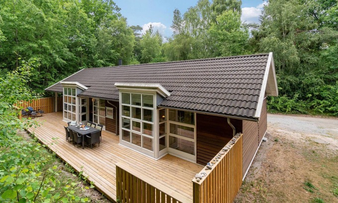 Hasle House | Spacious 4 Bedroom Getaway in Beautiful Hasle