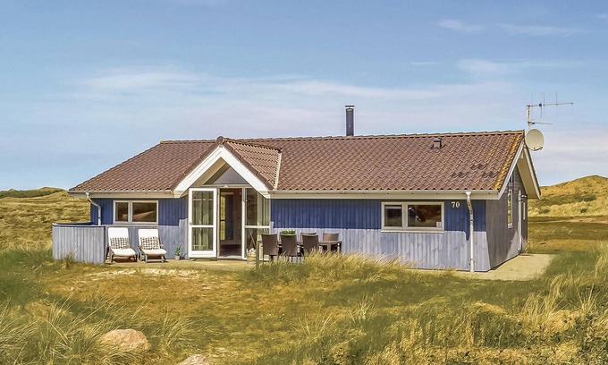 Haurvig House | Charming Cottage with Ocean View and Dune Access