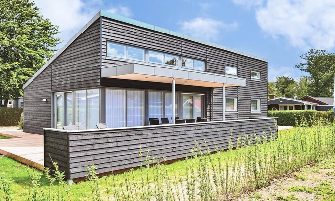 Pøt Strandby House | Architecturally Unique Cottage with Oceanfront Views