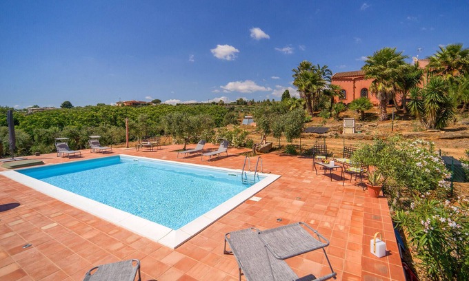 Menfi House | Gorgeous home in Menfi with WiFi