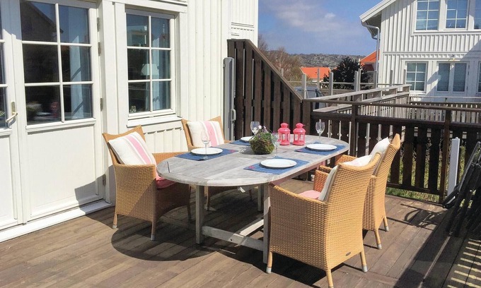 Mollosund House | Idyllic Mollösund Townhouse with Oceanfront Views and Spa
