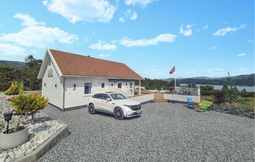 Fusa House | Beautiful 3 Bedroom Home with Ocean View in Nordtveitgrend