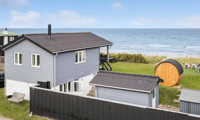 Tørresø House | Beachfront Retreat at Tørresø on Funen's North Coast