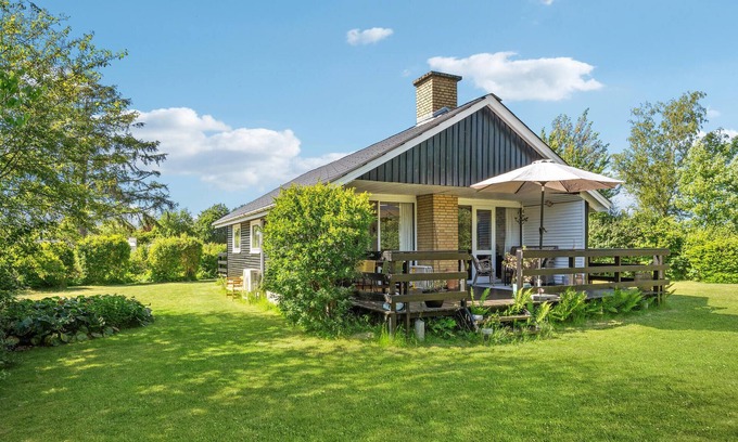 Hasmark Strand House | Family-Friendly Vacation Home Steps from the Sandy Beach