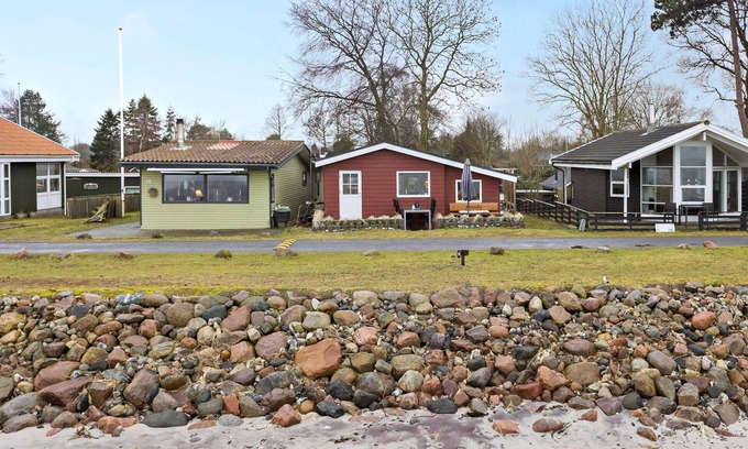 Hasmark Strand House | Unique Panoramic House with Garden at Hasmark Strand