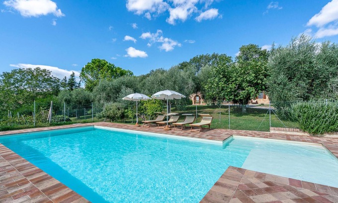 Petriolo House | Top-Rated 5-Bedroom Retreat in Petriolo MC with Pool