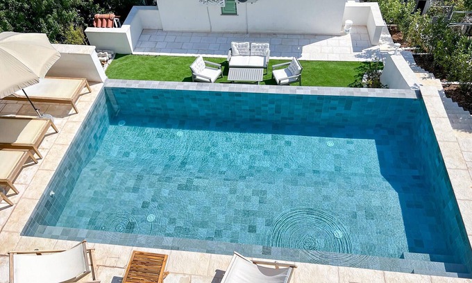 Pisak House | Tranquil House with Breathtaking Ocean Views and Pool