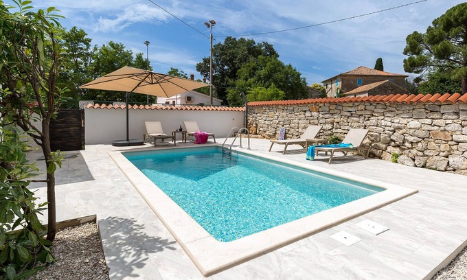 Buici House | Rural Retreat with Pool and Lake Views Awaits You