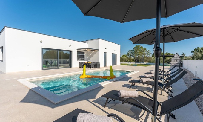 Skabrnja House | Gorgeous home in Prkos