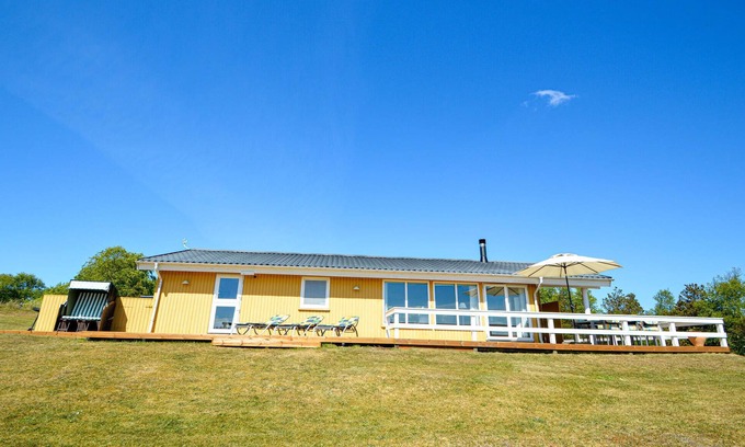 Kongsmark House | Cozy 3-Bedroom Retreat with Oceanfront Views in Rømø