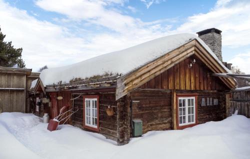Galaa House | Pet-Friendly Retreat in Rros with Full Kitchen Access