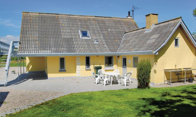 Spodsbjerg House | Cozy Cottage Near Fishing Store with Ocean Views