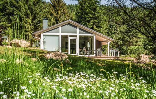 Ruhla House | Charming Home in Ruhla with Panoramic Views for Families