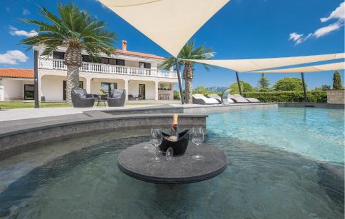 Sumber House | Delightful Sumber Retreat with Heated Pool & 10/10 Rating