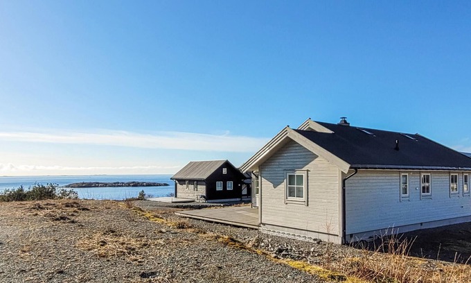 Sveio House | Experience a Delightful Getaway in Paradise for Anglers