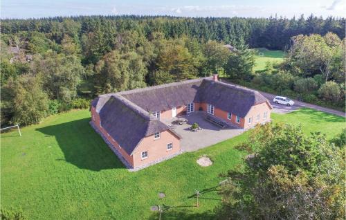 Husby House | Relaxing Retreat in Ulfborg with Private Swimming Pool