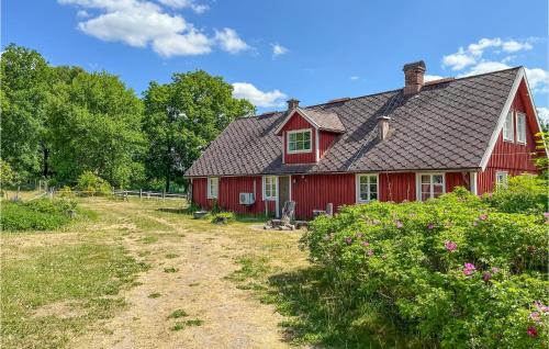 Vittsjo House | Relaxing Retreat in Vittsjö with Panoramic Views