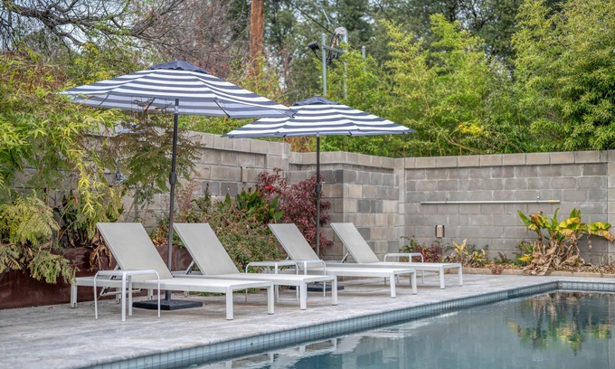 Old Enfield House | Inviting Home & Pool Retreat Near Downtown - Windsor Place