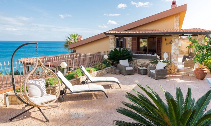 Torre Colonna-sperone Villa | Relaxing Villa Retreat with Child-Friendly Amenities