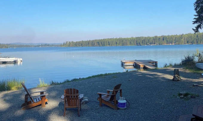 Sheridan Lake Cabin | Pet-Friendly Lakefront Cabin with Ocean Views and Breakfast