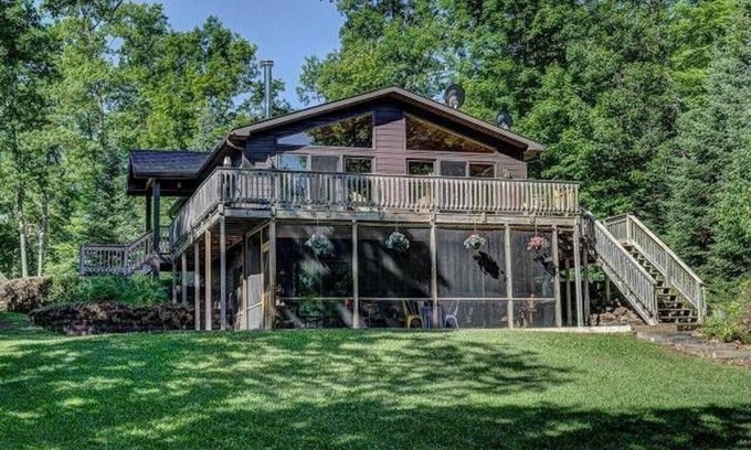 Minocqua Cabin | Idyllic Lakefront Minocqua Retreat with Ocean View